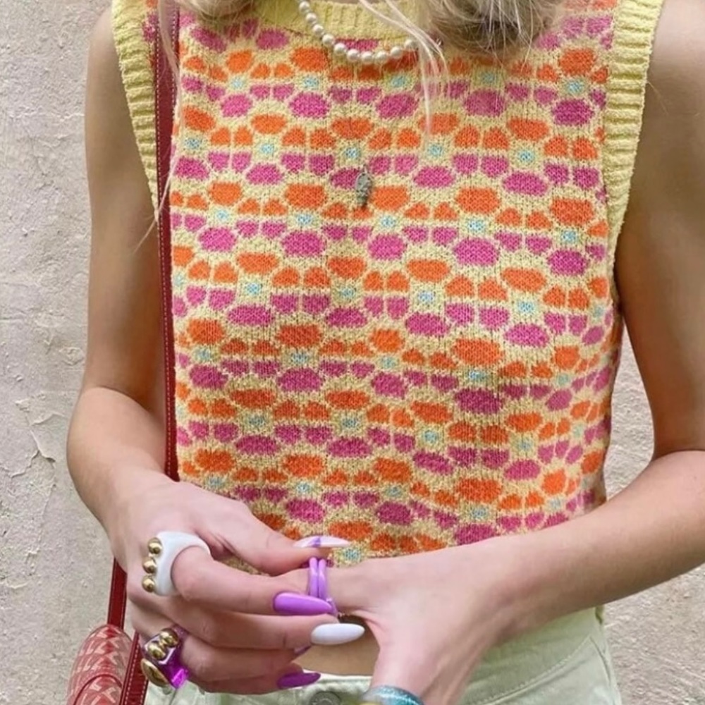 SOLD:Zara Womens Floral Geometric Knit Sweater Vest in Yellow/Orange Multicolor - Picture 6 of 7